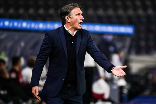 夏联-湖人险胜骑士 布朗尼再创新高砍13+5+3+2